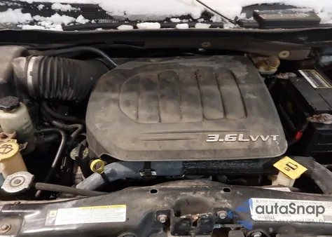 2012 Chrysler Town & Country Touring from USA, damaged, VIN 2C4RC1BG1CR105977